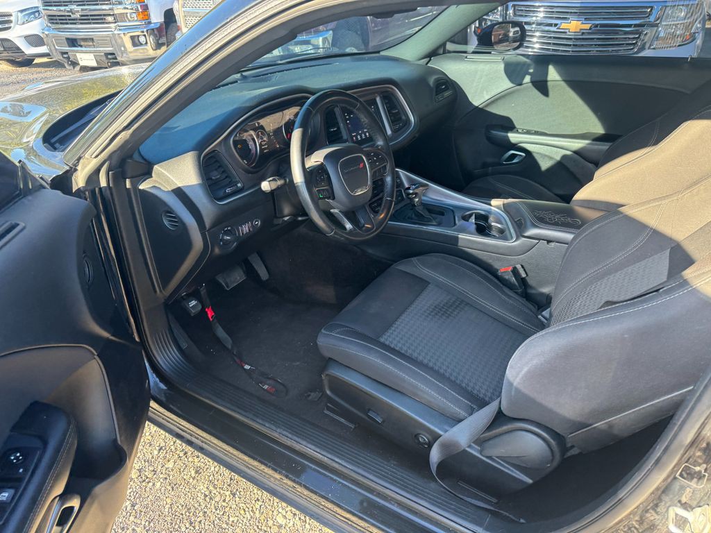 2019 Dodge Challenger Image 7