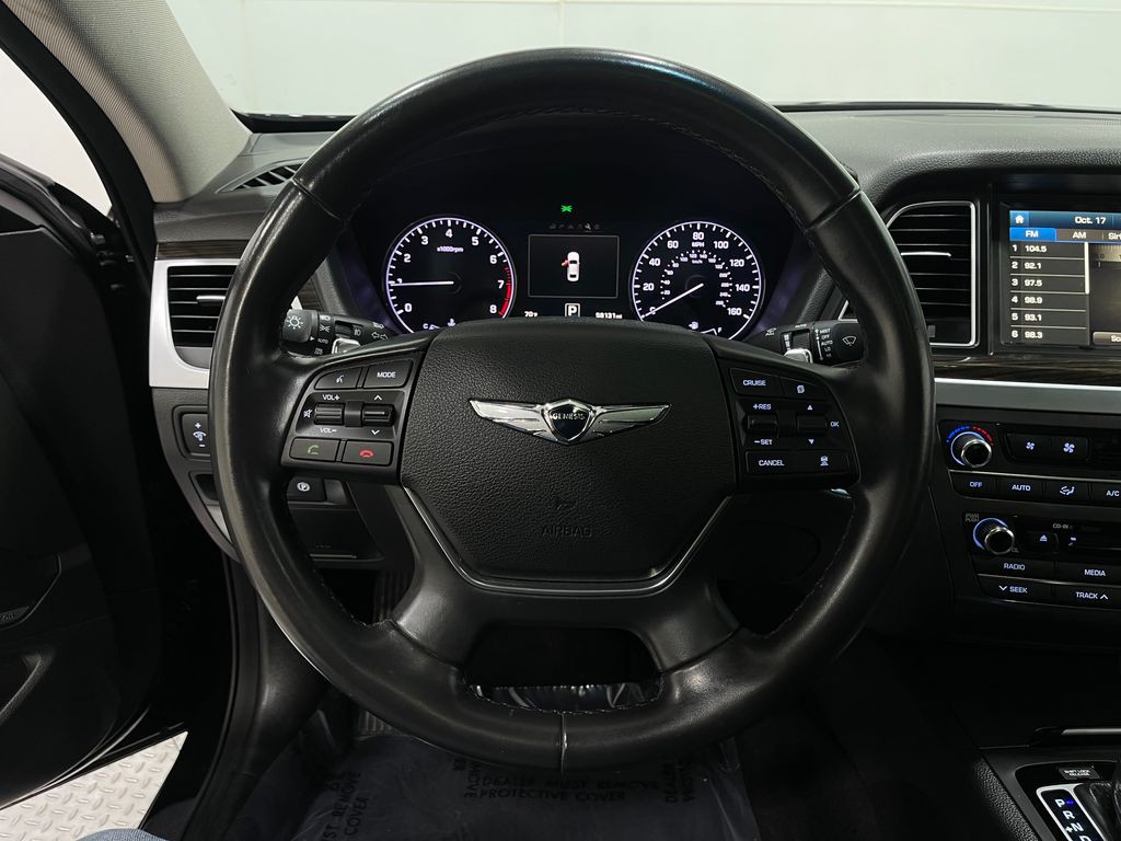 2017 Genesis G80 Image 21