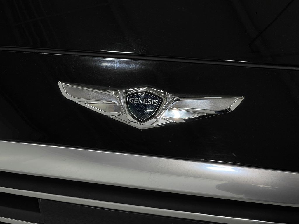 2017 Genesis G80 Image 36