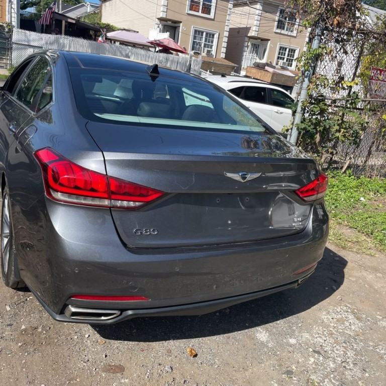2017 Genesis G80 Image 6
