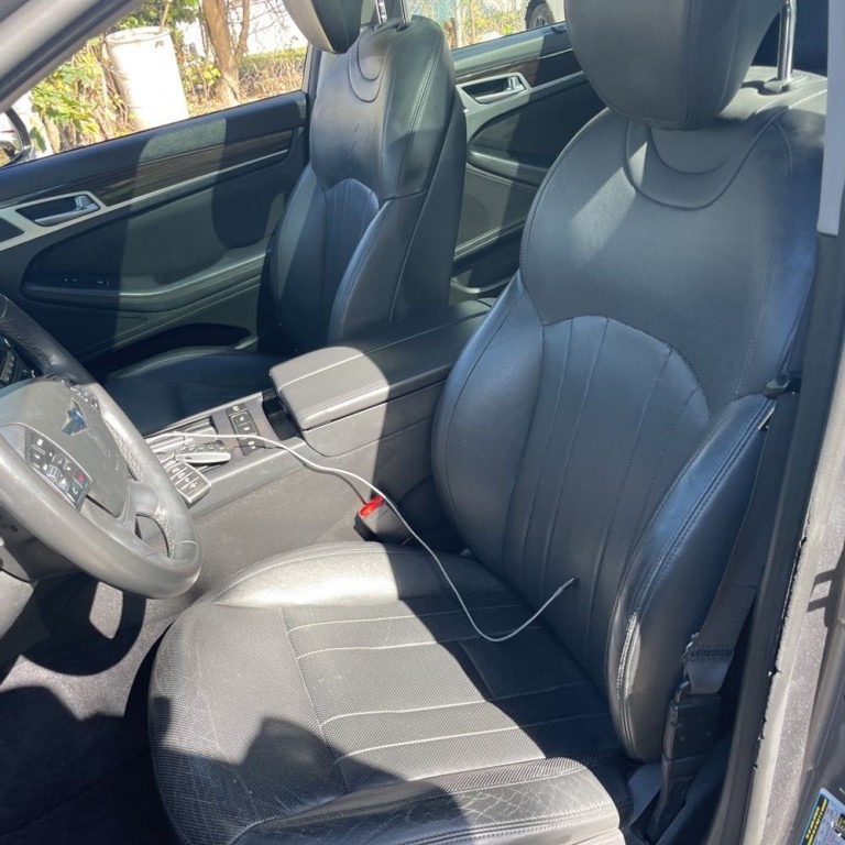 2017 Genesis G80 Image 7