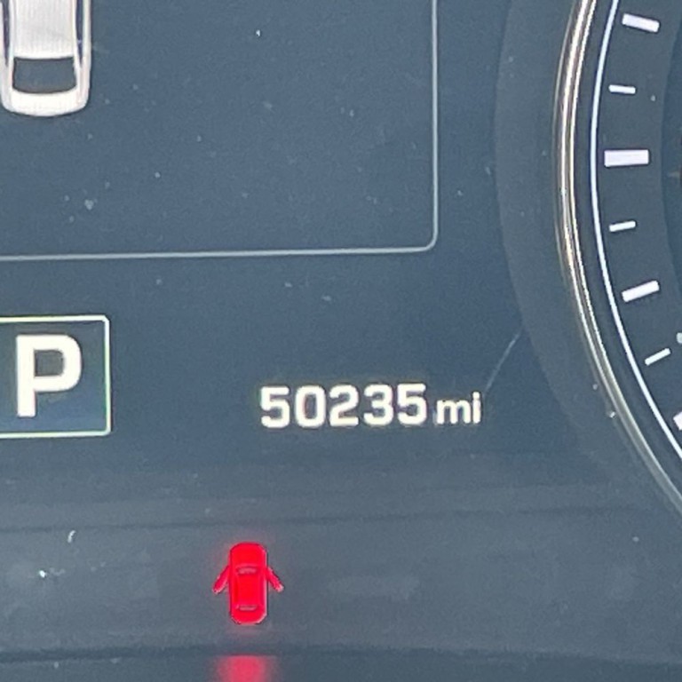 2017 Genesis G80 Image 11