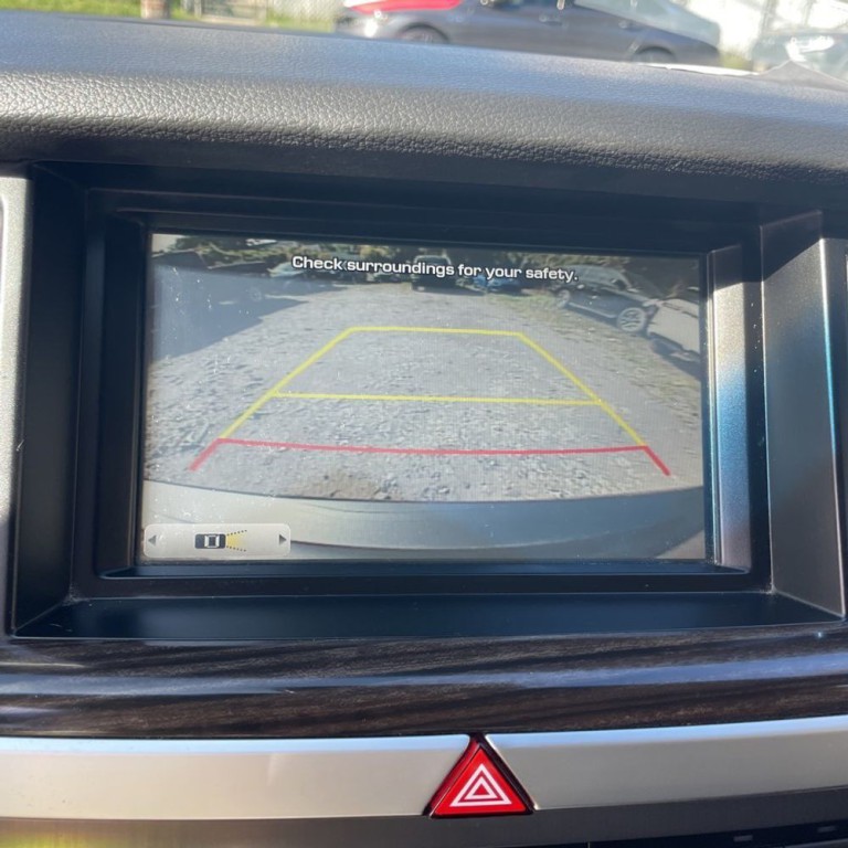 2017 Genesis G80 Image 14