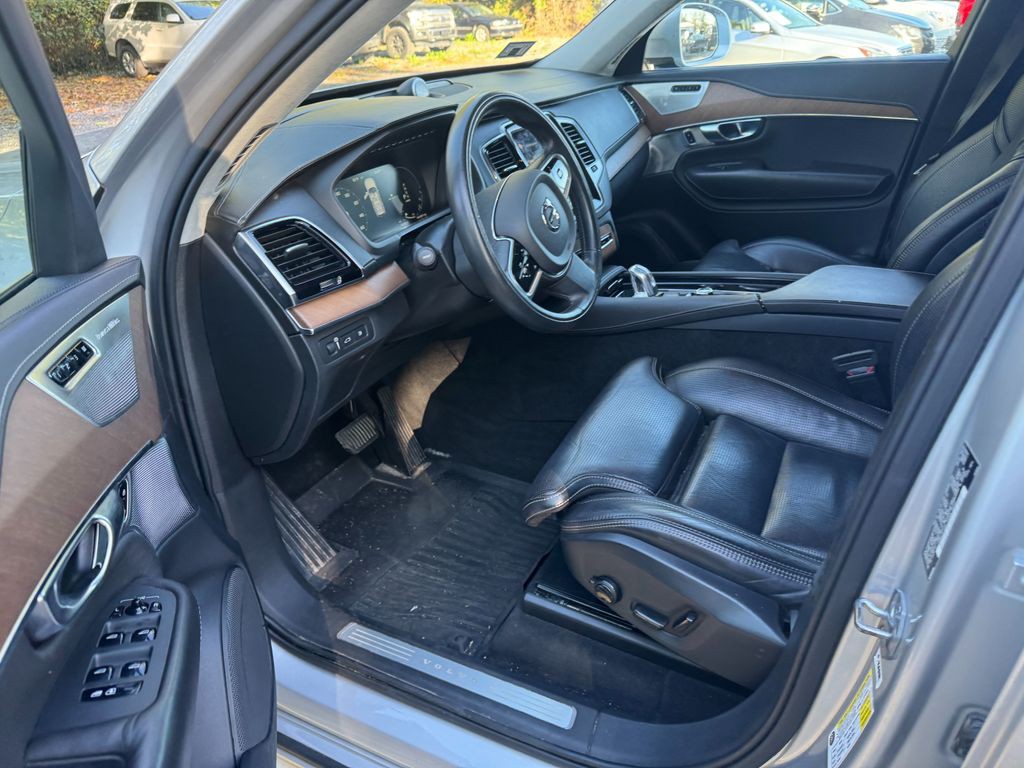 2017 Volvo XC90 Image 6