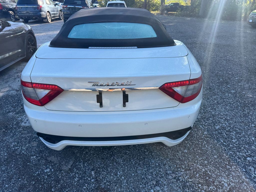 2017 Maserati GranTurismo Image 5