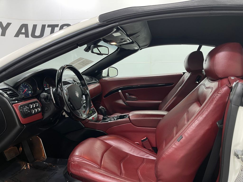 2017 Maserati GranTurismo Image 11