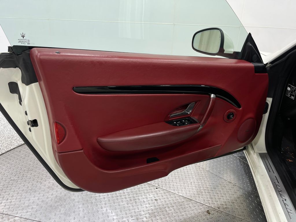 2017 Maserati GranTurismo Image 13