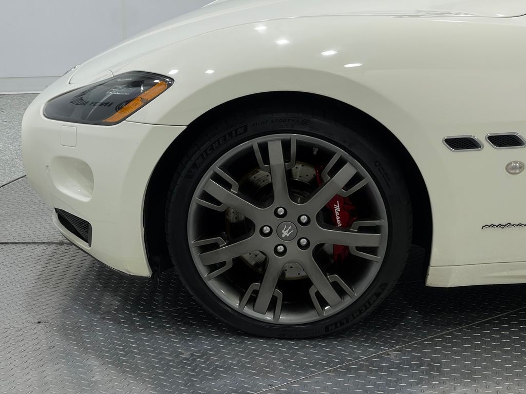 2017 Maserati GranTurismo Image 29