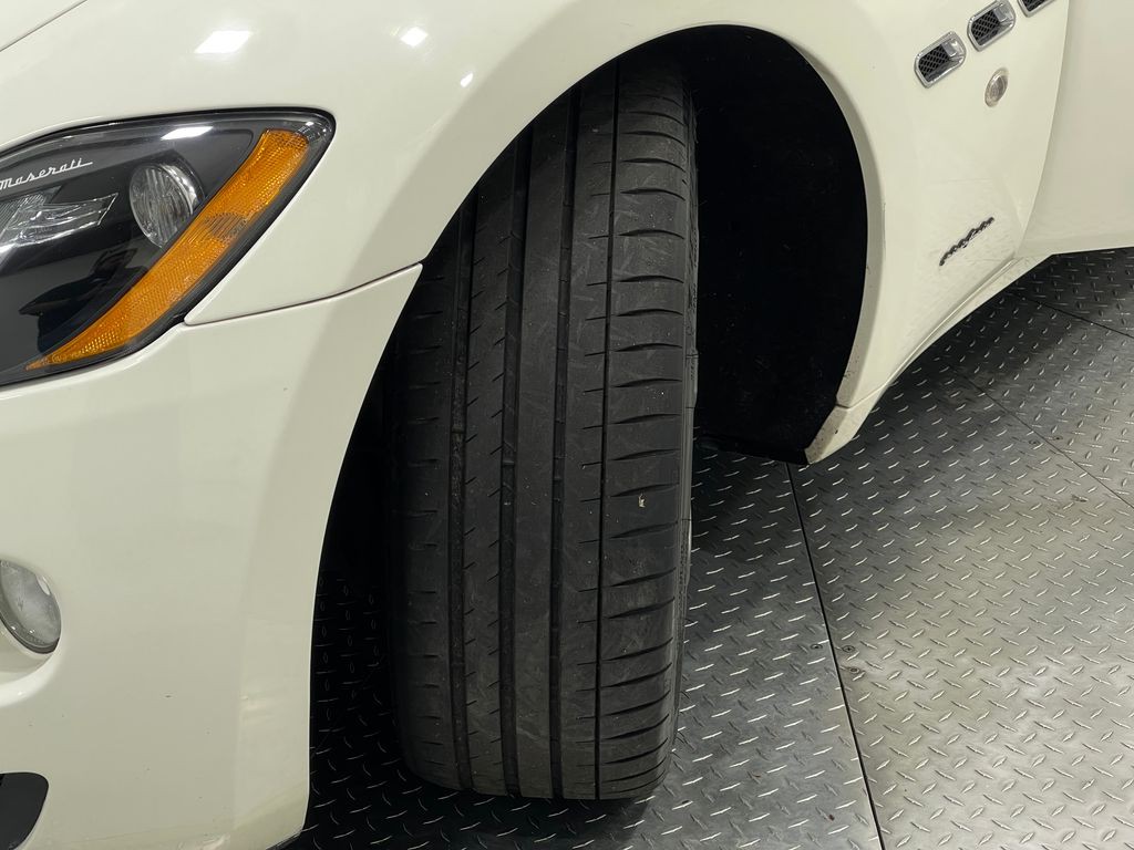 2017 Maserati GranTurismo Image 30