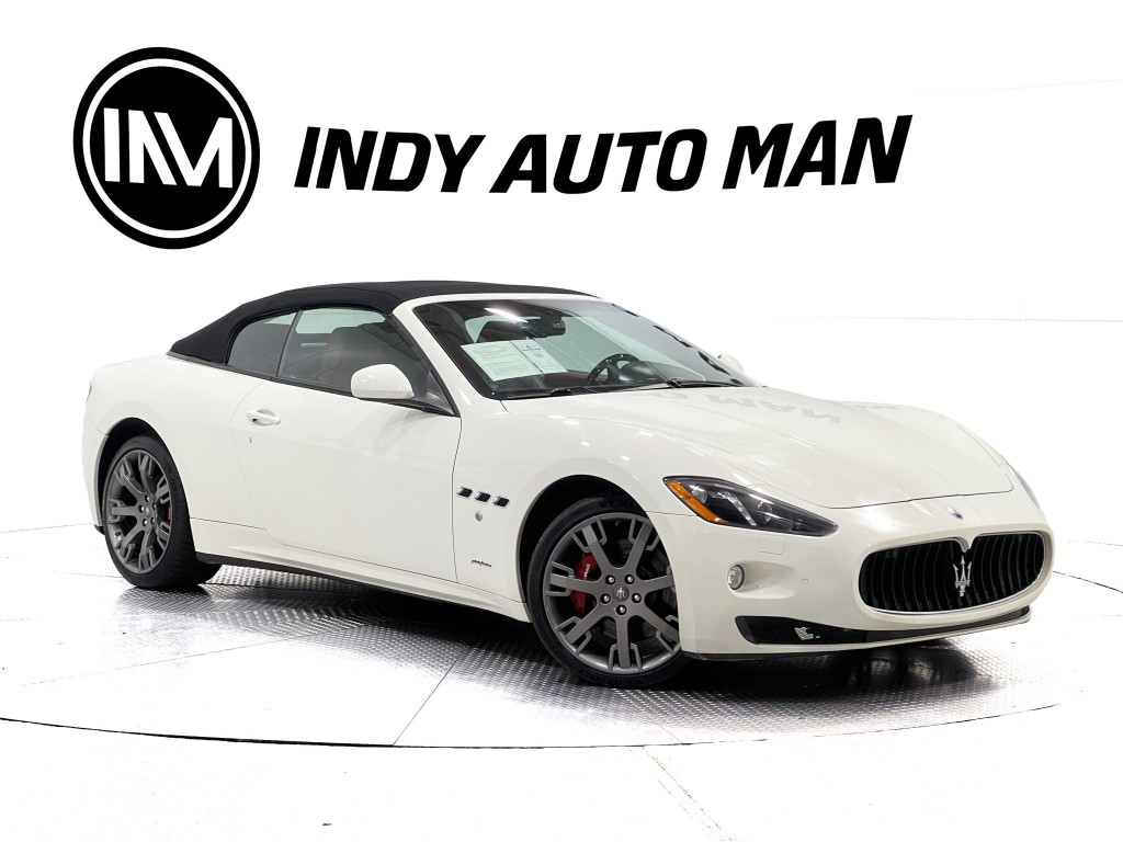 2017 Maserati GranTurismo Image 2