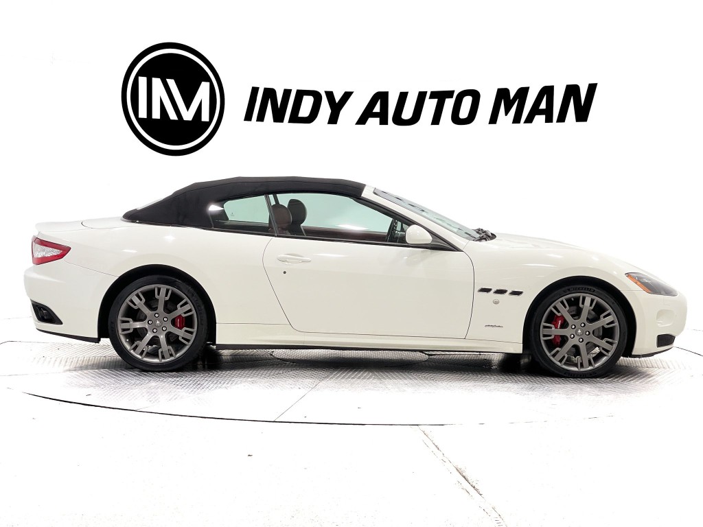 2017 Maserati GranTurismo Image 3