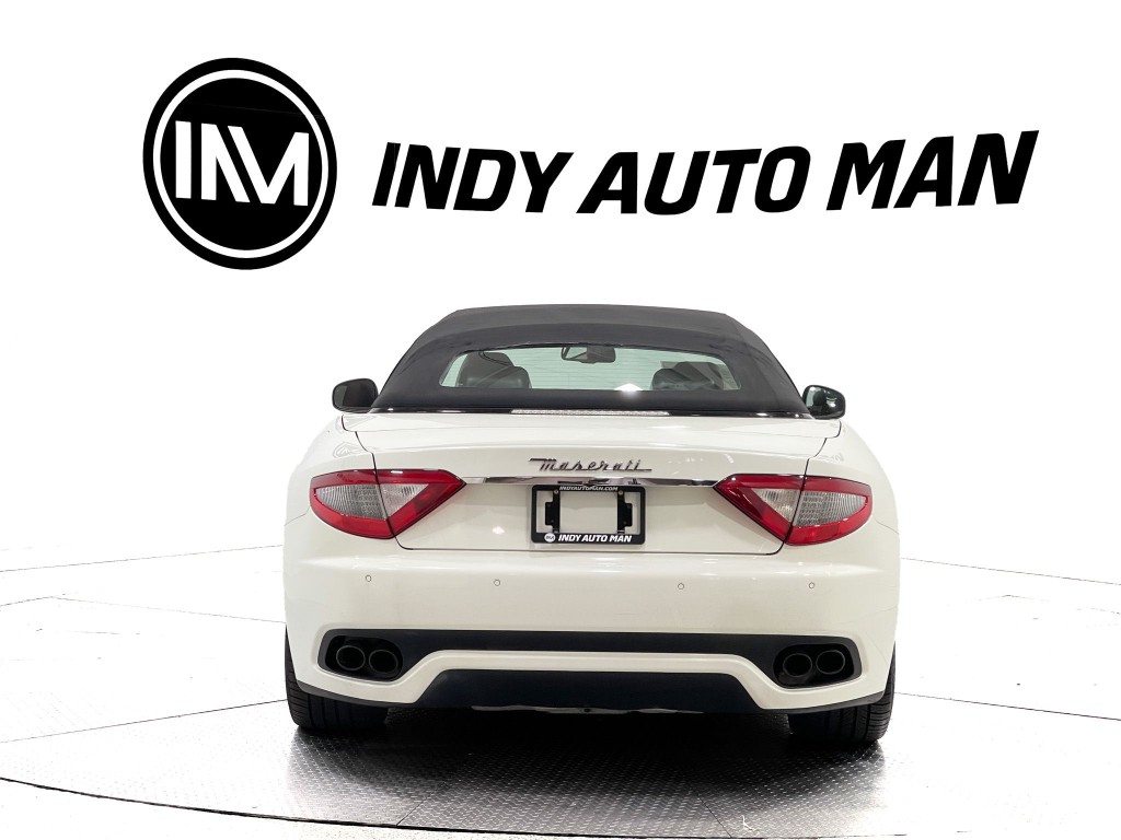 2017 Maserati GranTurismo Image 5