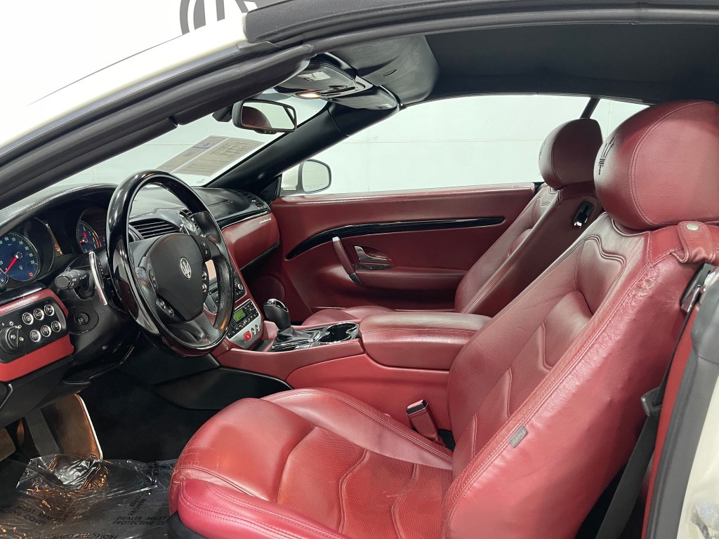 2017 Maserati GranTurismo Image 11
