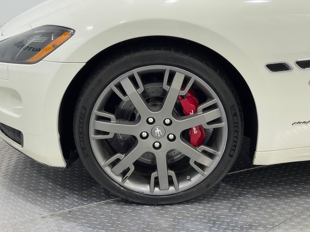 2017 Maserati GranTurismo Image 31