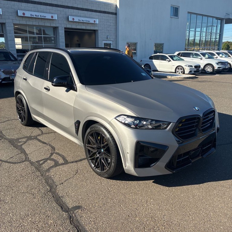 2024 BMW X5 Image 1