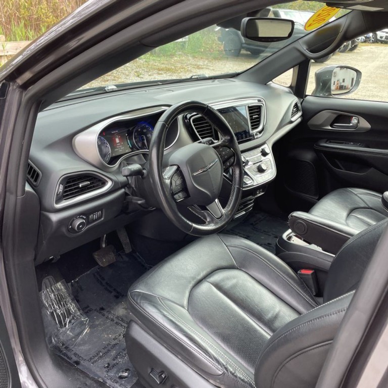 2020 Chrysler Pacifica Image 9