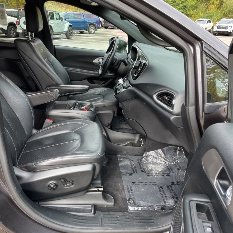 2020 Chrysler Pacifica Image 10
