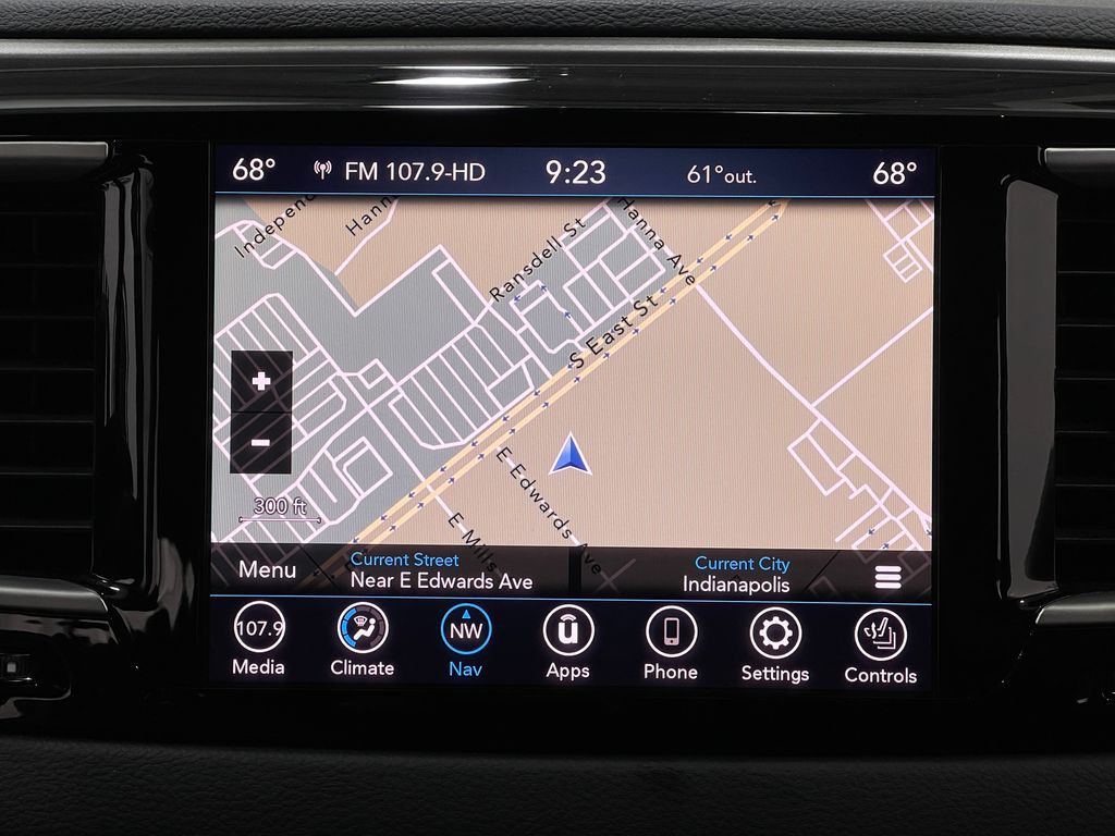 2020 Chrysler Pacifica Image 10