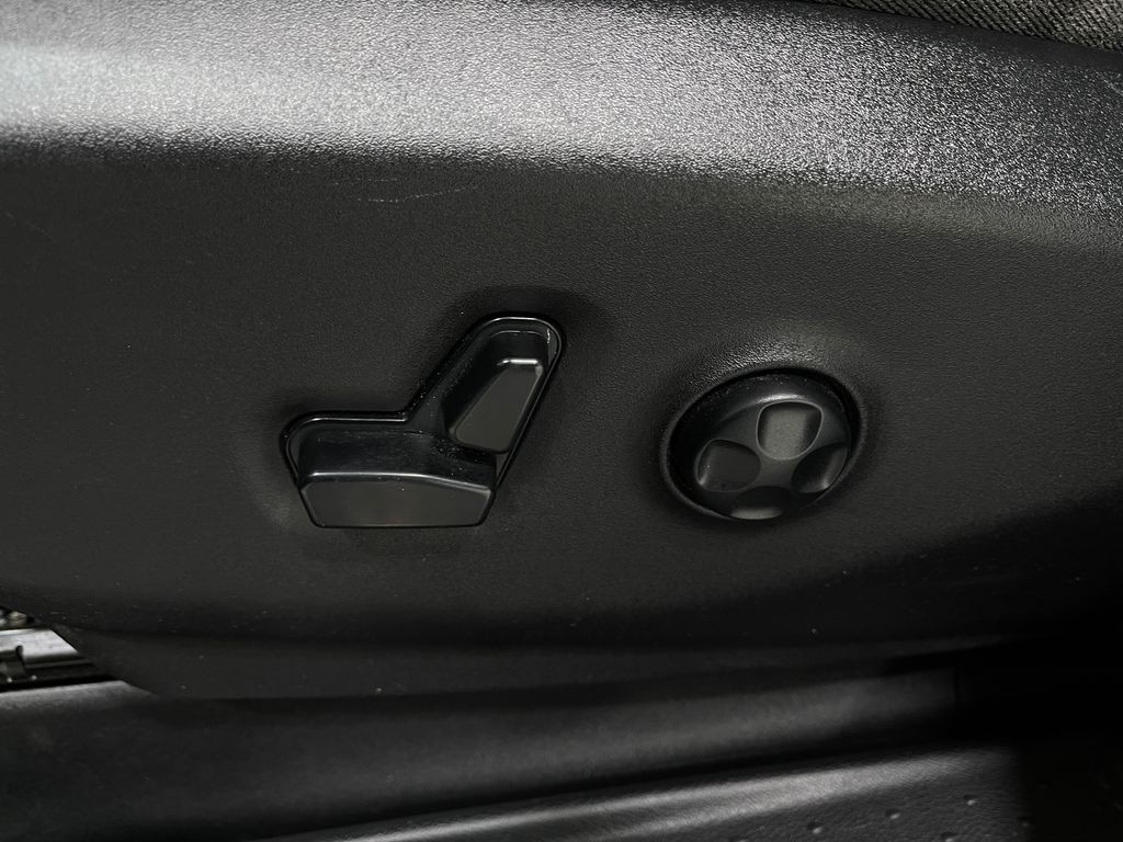 2020 Chrysler Pacifica Image 18