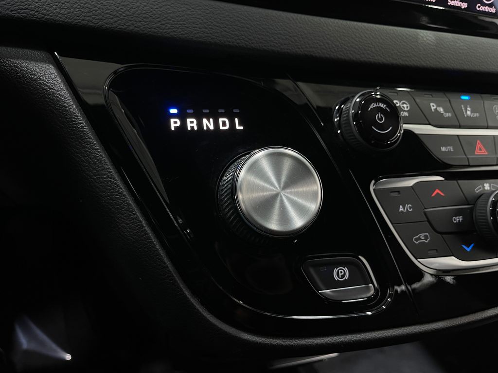 2020 Chrysler Pacifica Image 29