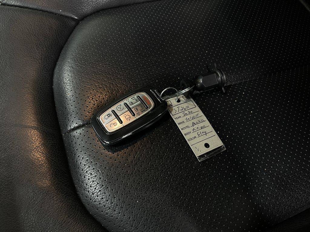 2020 Chrysler Pacifica Image 39