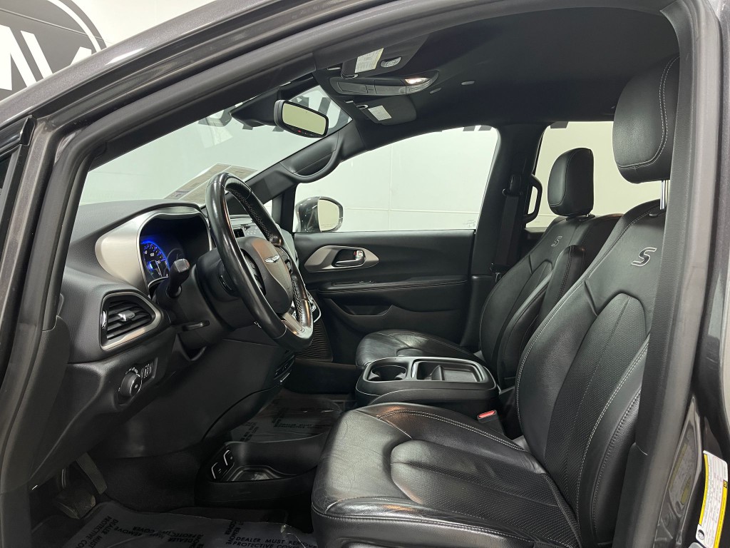 2020 Chrysler Pacifica Image 13