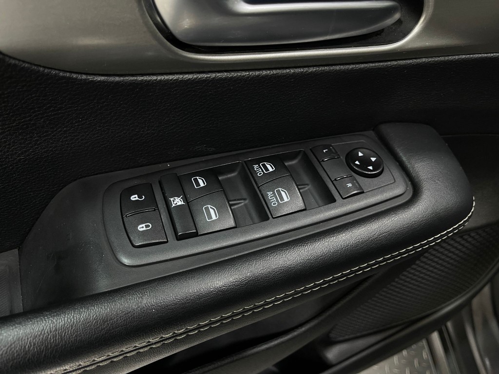 2020 Chrysler Pacifica Image 16