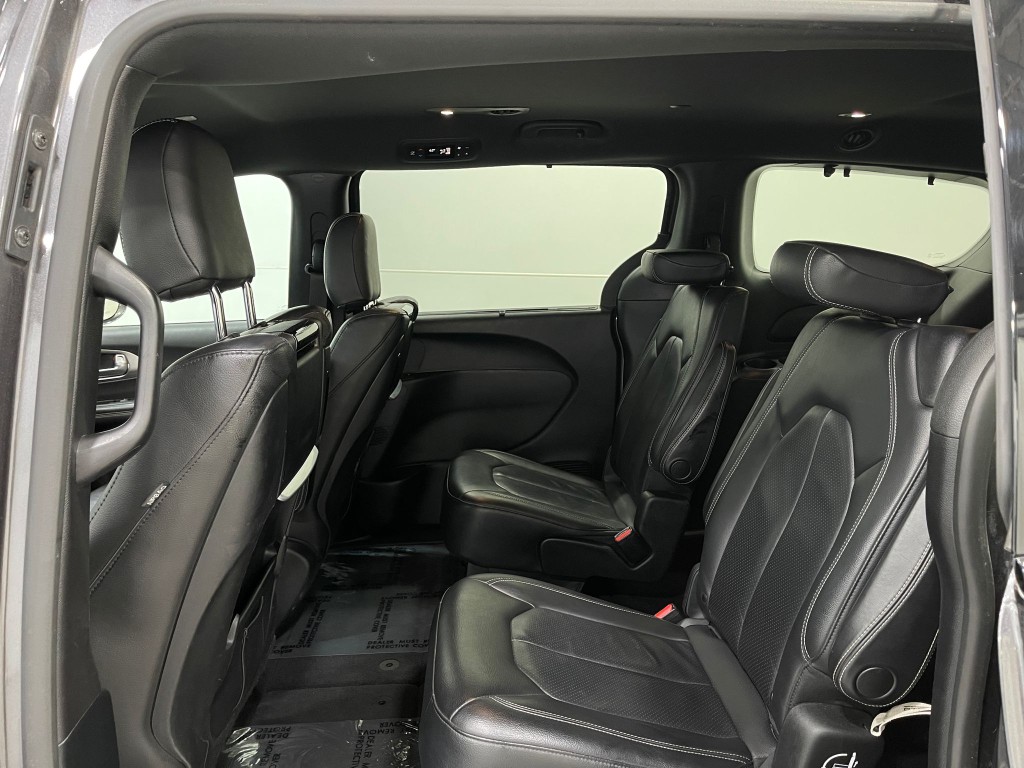 2020 Chrysler Pacifica Image 30