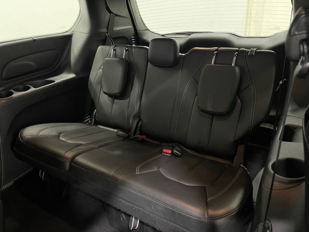 2020 Chrysler Pacifica Image 31