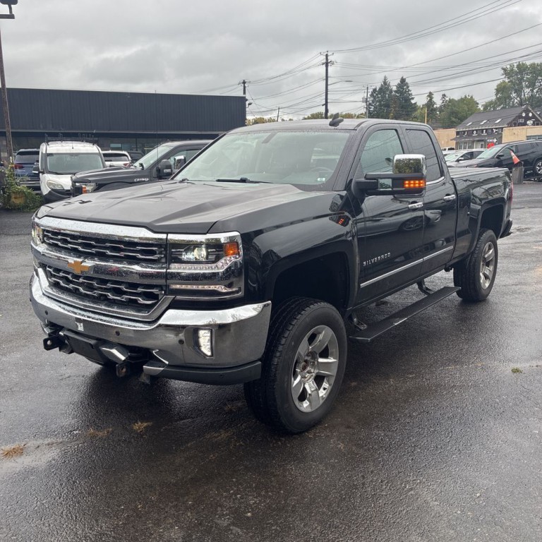 2017 Chevrolet Silverado 1500 Image 3