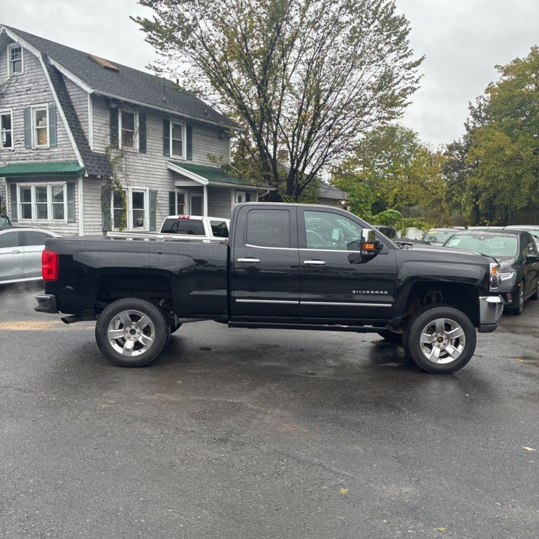 2017 Chevrolet Silverado 1500 Image 4