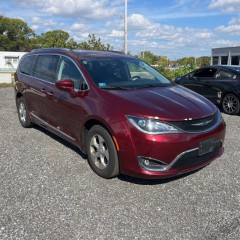 Image for 2017 Chrysler Pacifica Touring L Plus ID: 6910880