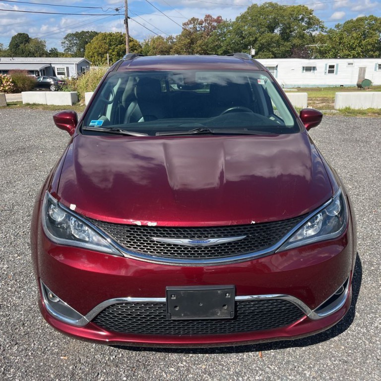 2017 Chrysler Pacifica Image 2