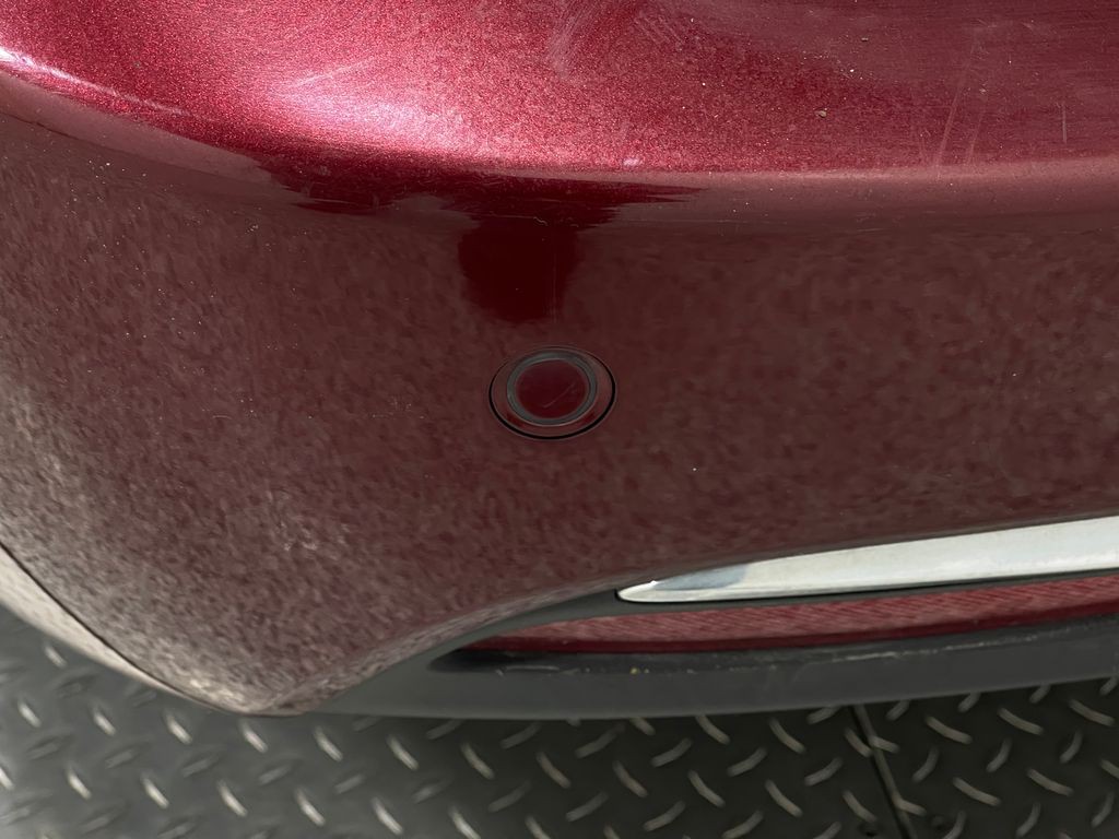 2017 Chrysler Pacifica Image 13