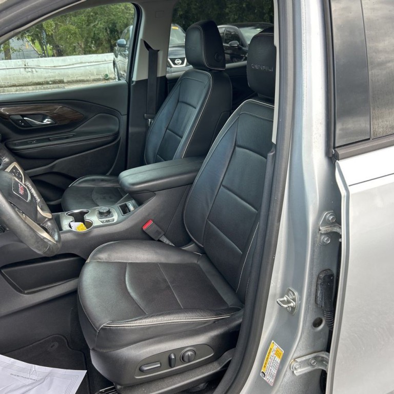 2019 GMC Terrain Image 8