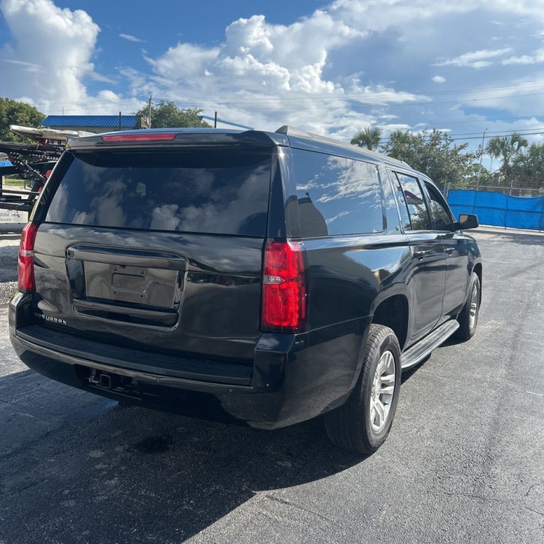 2019 Chevrolet Suburban Image 6