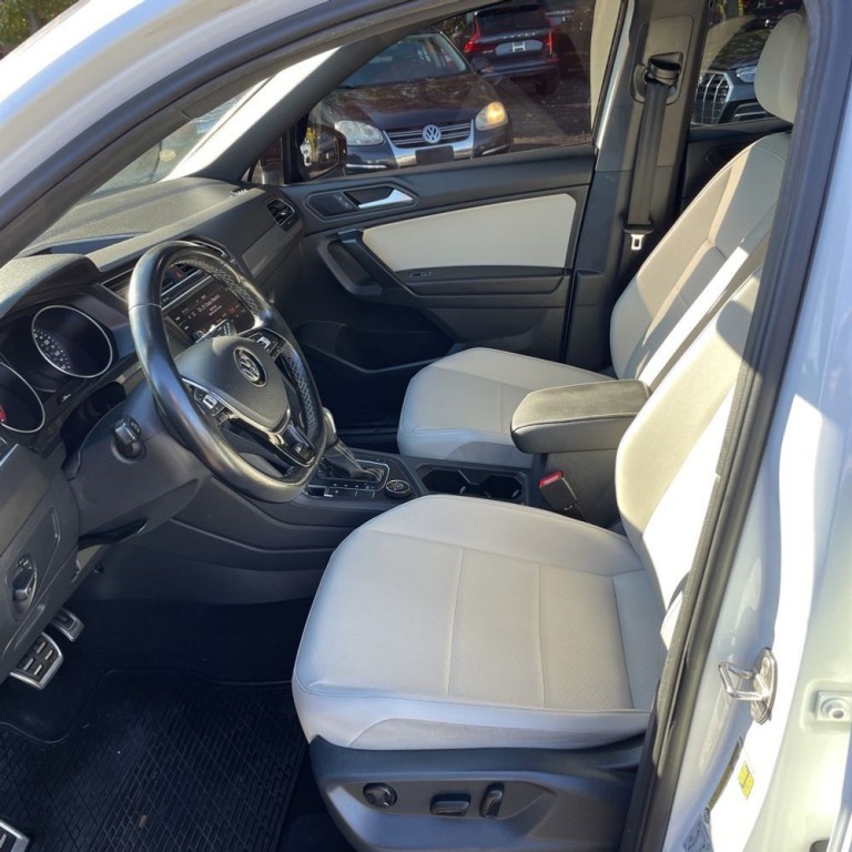 2021 Volkswagen Tiguan Image 8