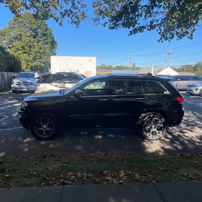 2021 Jeep Grand Cherokee Image 4