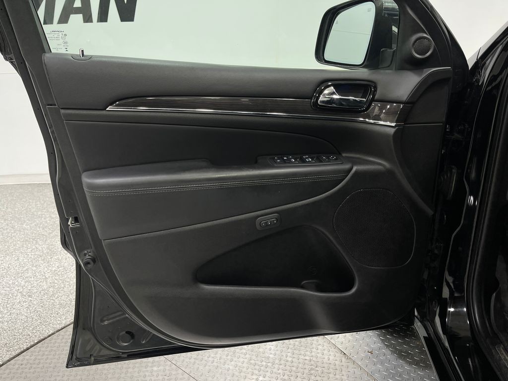 2021 Jeep Grand Cherokee Image 16