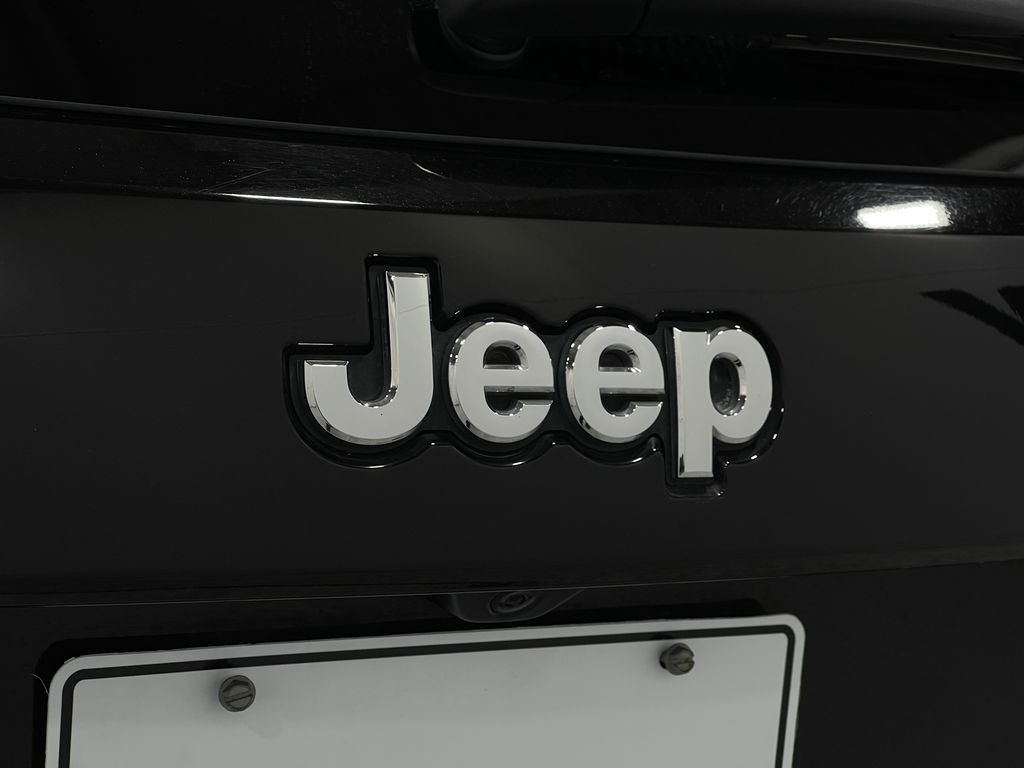 2021 Jeep Grand Cherokee Image 39