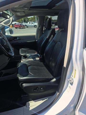 2019 Chrysler Pacifica Image 5