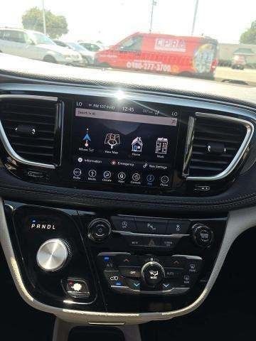 2019 Chrysler Pacifica Image 7
