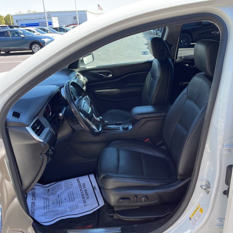 2019 GMC Acadia Image 8