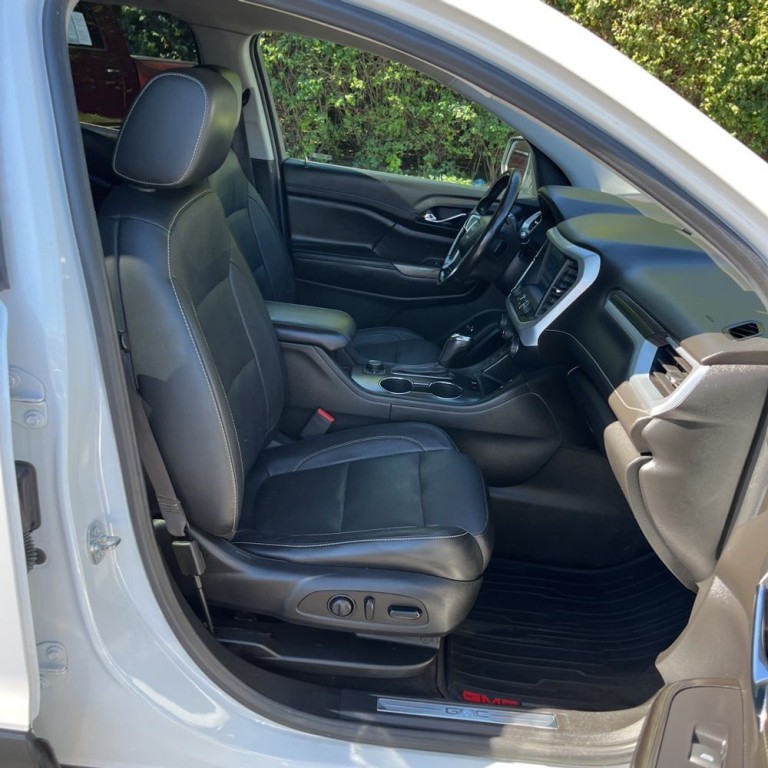 2019 GMC Acadia Image 9
