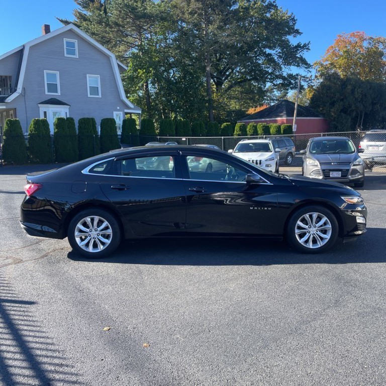 2019 Chevrolet Malibu Image 3