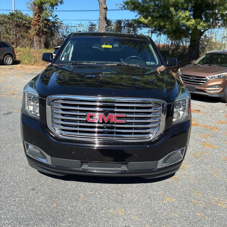 2019 GMC Yukon Image 2