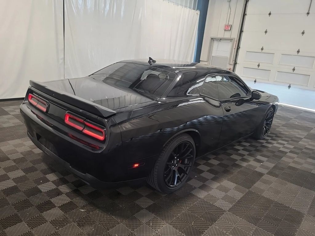 2019 Dodge Challenger Image 4