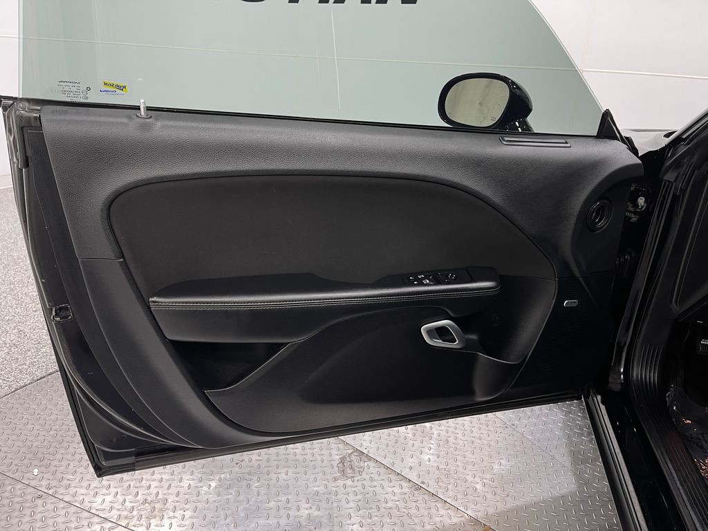 2019 Dodge Challenger Image 14