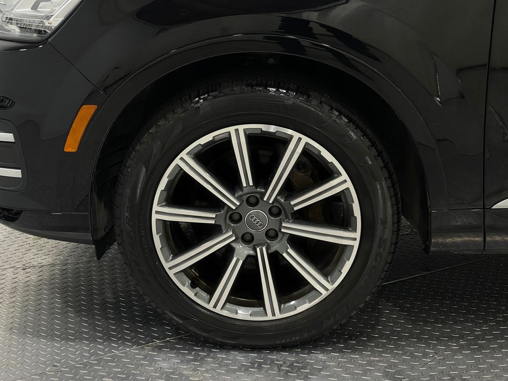 2018 Audi Q7 Image 38