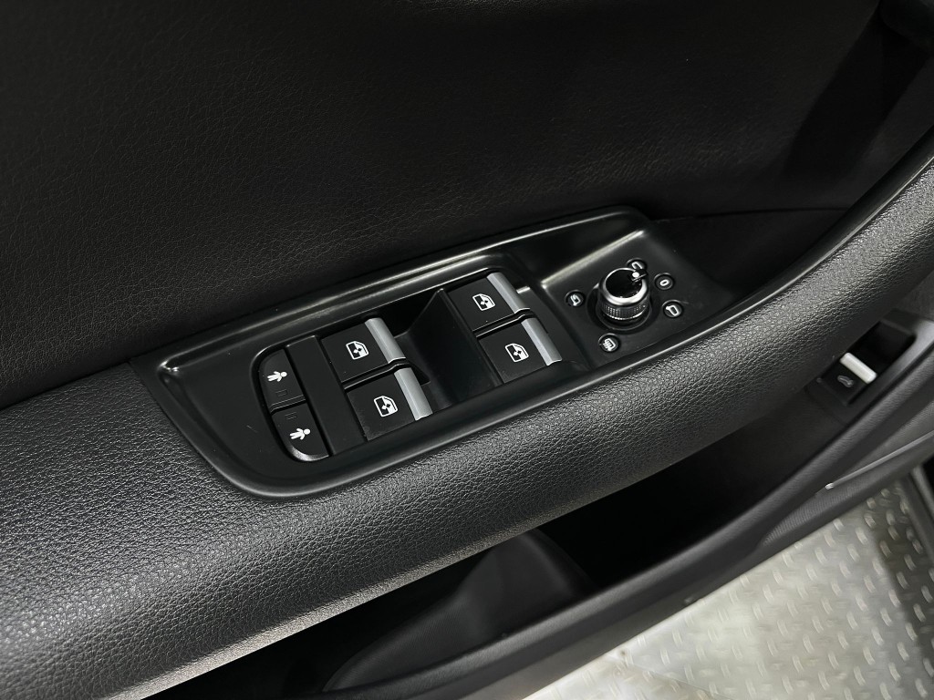 2018 Audi Q7 Image 17